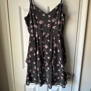 Lily Rose Black Floral Tiered Mini Dress - Large